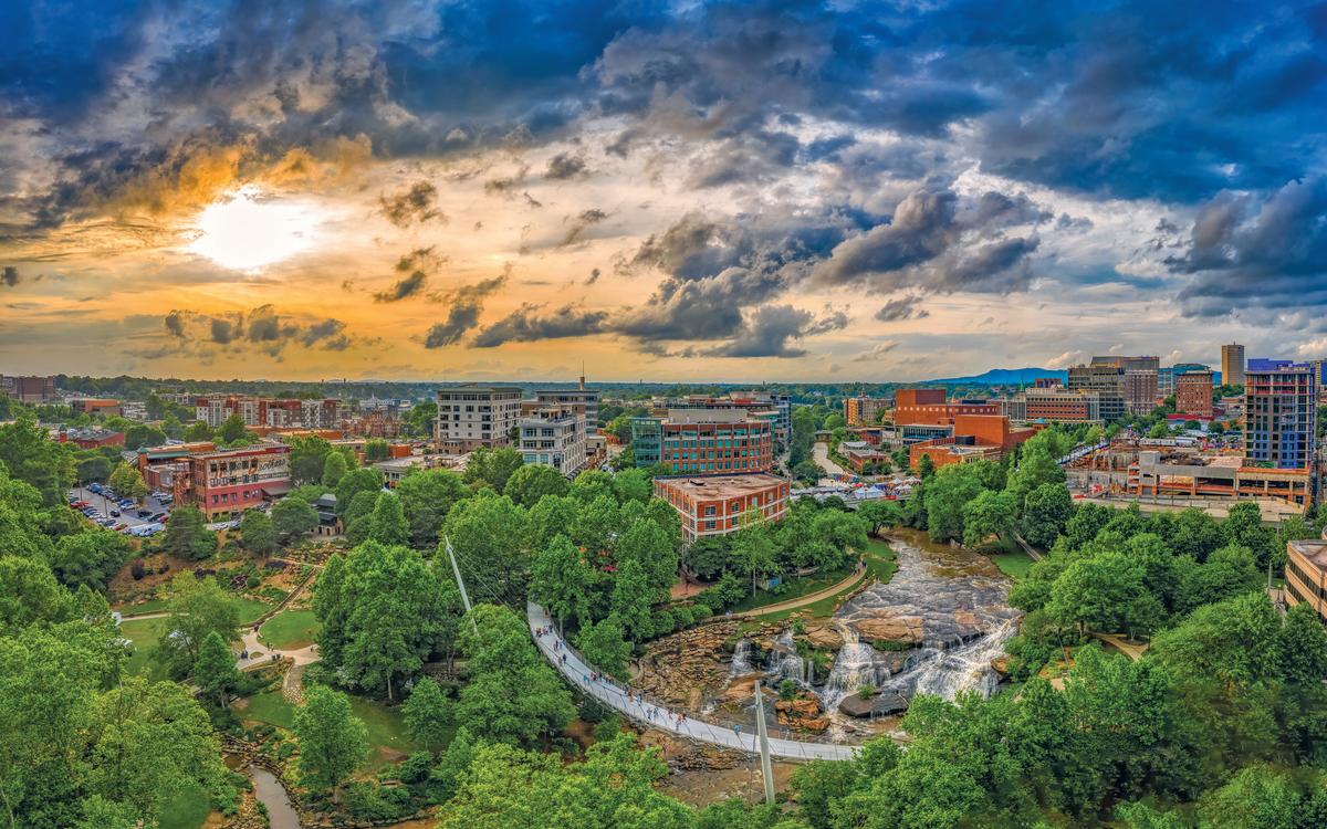 Downtown Greenville at Sunset 0b1b743c d28f 4040 bd4f 61f34ba43957